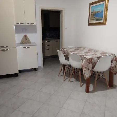 Casa Fronte Mare Torre 圣安德烈亚