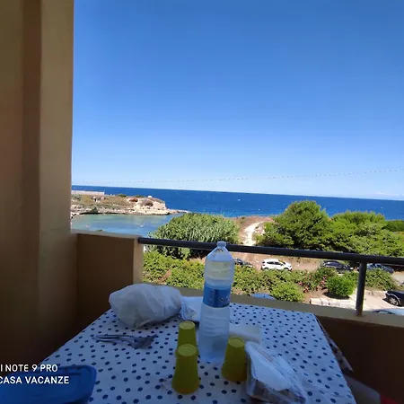 Casa Fronte Mare Torre 公寓 *
